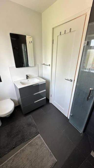 Вилла Stunning 3 Bed House Sleeps6 Ноттингем Экстерьер фото